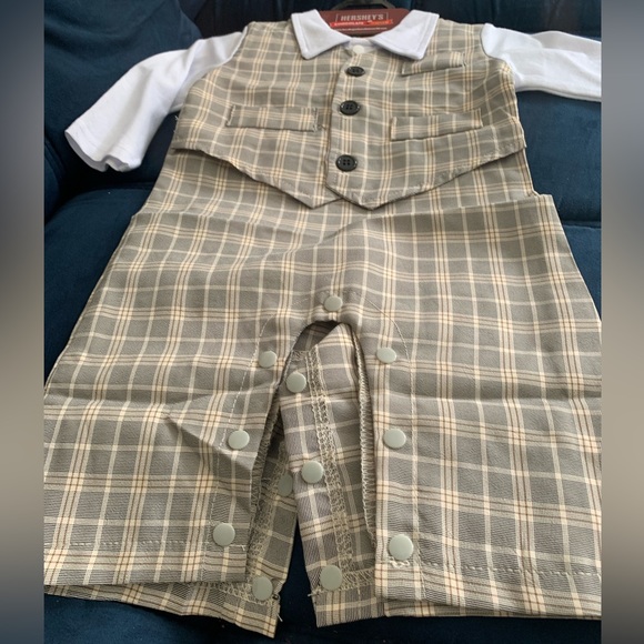 Baby Suit - Onesie size 6-9 months. - Picture 4 of 5